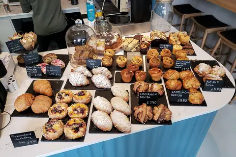 Ben's Cookies photo 3